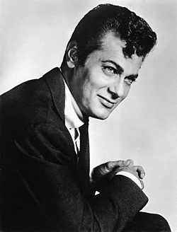 250px Tony Curtis 1958