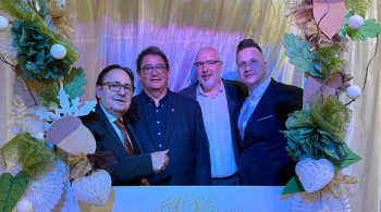 Fásy Ádám dr. Merkely Béla Száraz Zoltán és Süllős Gyula nemes célért fogtak össze