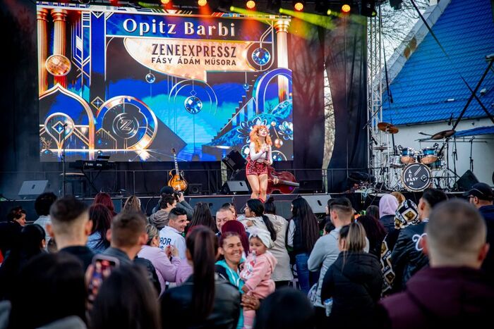 Opitz Barbi felrobbantotta a Szerencsekoncerten a színpadot Fotó: Takács József